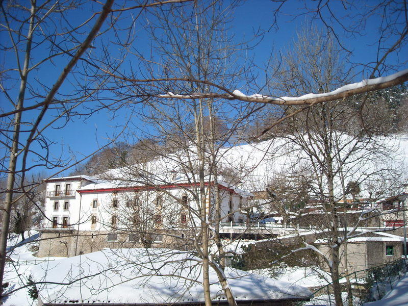 Hotel Goiko-Benta Ostatua Oñate Exterior foto