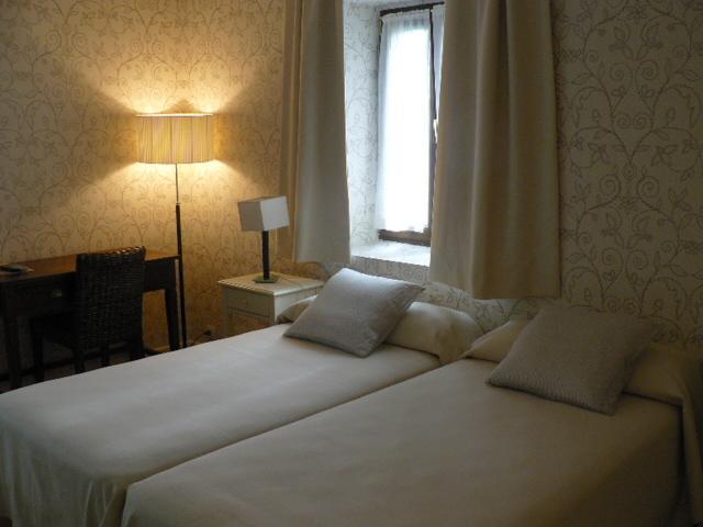 Hotel Goiko-Benta Ostatua Oñate Zimmer foto